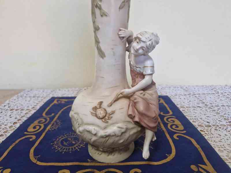 Krásná secesní porcelánová plastika Dívka Akt Royal Dux - foto 2