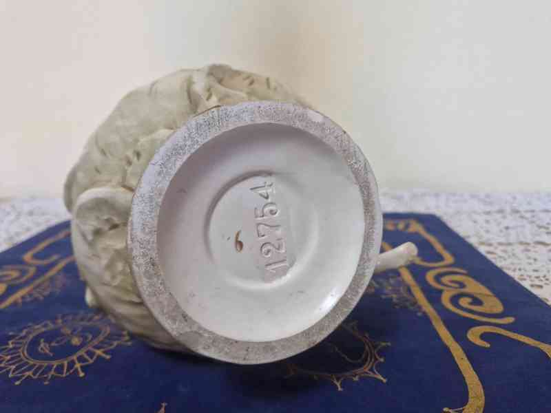 Krásná secesní porcelánová plastika Dívka Akt Royal Dux - foto 10