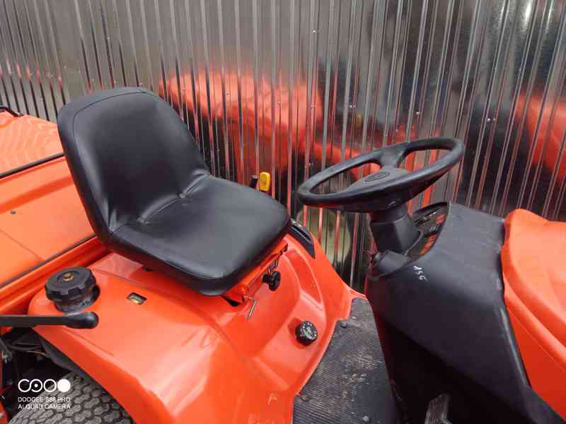 Kubota GR 2100 servo 4X4 - foto 7