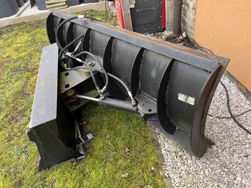Snehova radlice hydraulicky naklapeci - foto 3