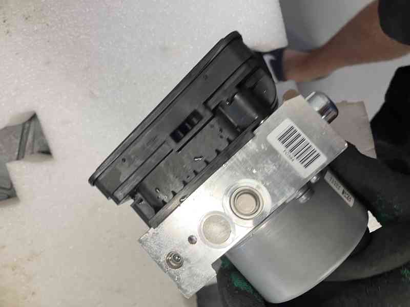 ridici jednotka ABS 3WA614517AL - foto 6