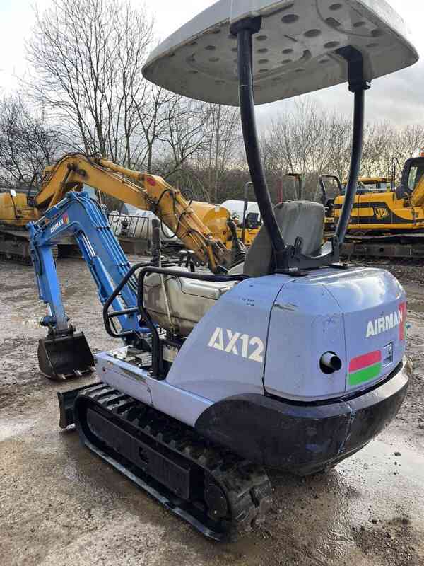 Minirypadlo Hitachi ex15 airman - foto 5