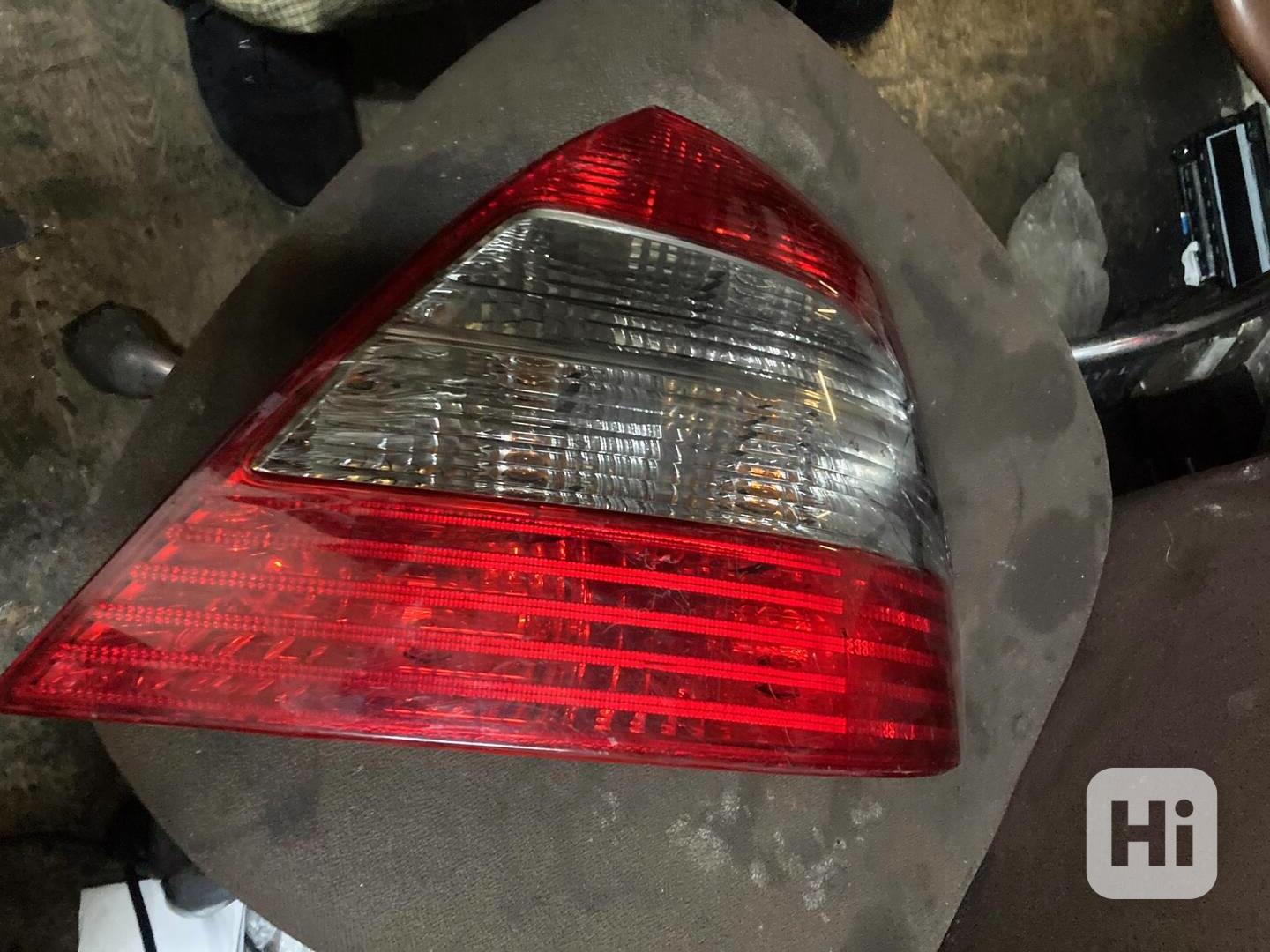 MERCEDES-BENZ 2118202464 W211 PZ LAMPA - foto 1