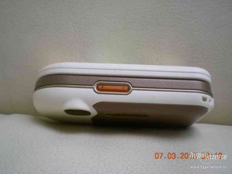 Nokia 7370 - plně funkční mobilní telefony z r.2005 - foto 10