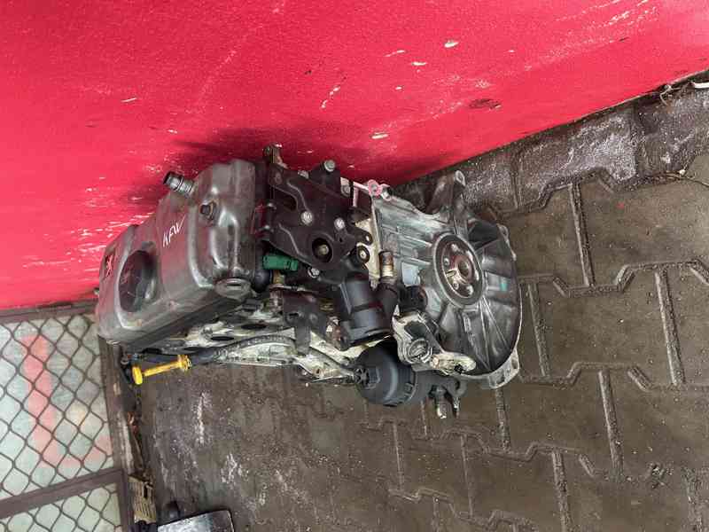 Motor 1,4 8V KFW 55KW Peugeot a Citroen prodám - foto 3