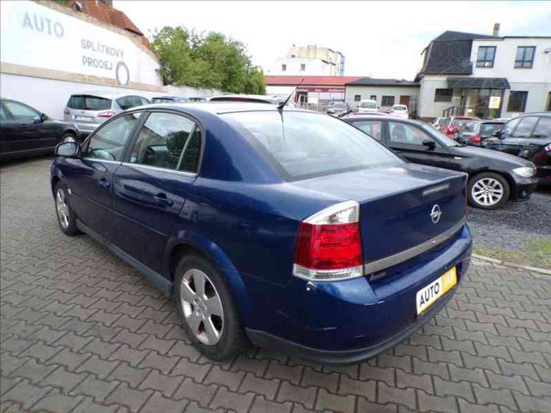 Opel Vectra 2,0 DTI - foto 3