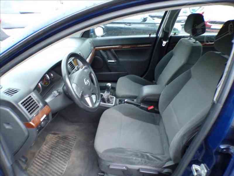 Opel Vectra 2,0 DTI - foto 7