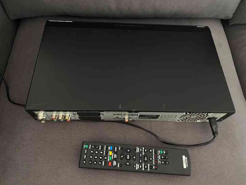DVD / HDD rekordér Sony RDR-DC105 - foto 10