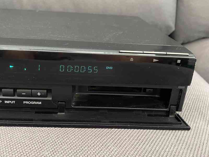 DVD / HDD rekordér Sony RDR-DC105 - foto 7