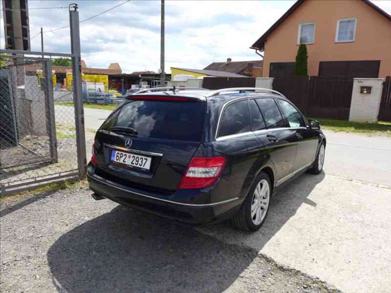 Mercedes-Benz Třídy C 2,2 CDI 125KW AVANTGARDE - foto 3