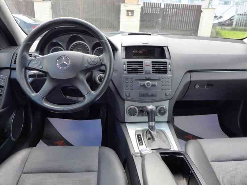 Mercedes-Benz Třídy C 2,2 CDI 125KW AVANTGARDE - foto 7
