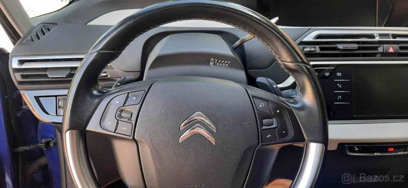 Citroën Grand C4 Picasso 2,0   130 kW velmi velmi nadstandar - foto 17