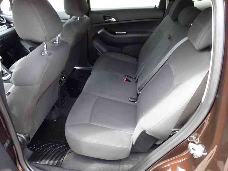 Chevrolet Orlando 2.0 VDCI r.v.2013 (1.Maj.serv.kníž.) ČR  - foto 14