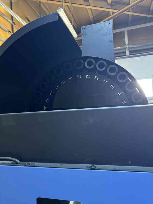 CNC obráběcí centrum DOOSAN DNM 4500 - foto 4