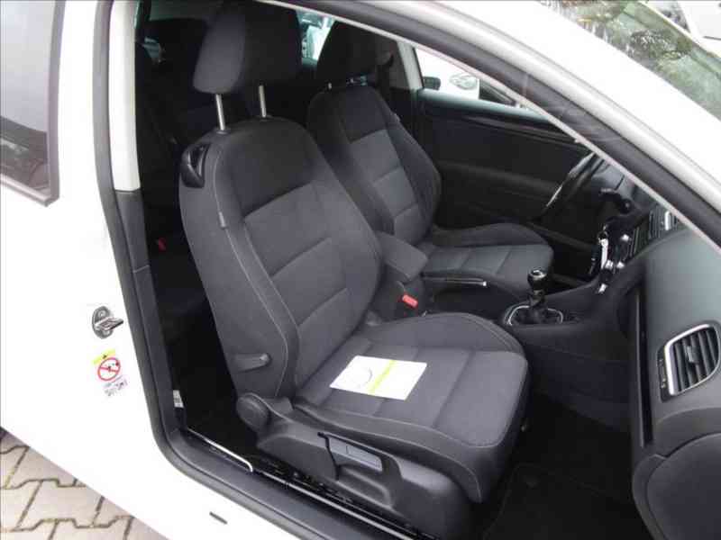 Volkswagen Golf 1,4 i COMFORT,KLIMA - foto 11