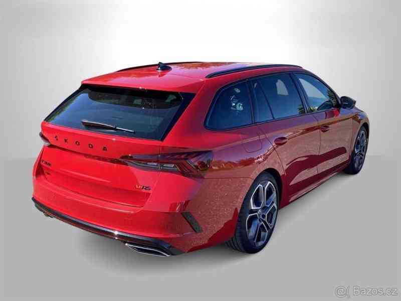 Škoda Octavia 2,0 TDI DSG RS - foto 2