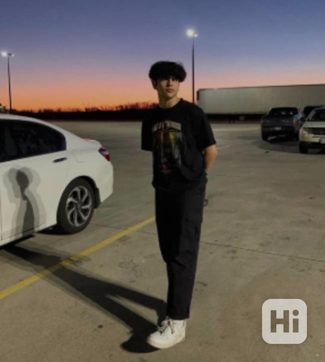 SDDFHWEYUH - foto 1