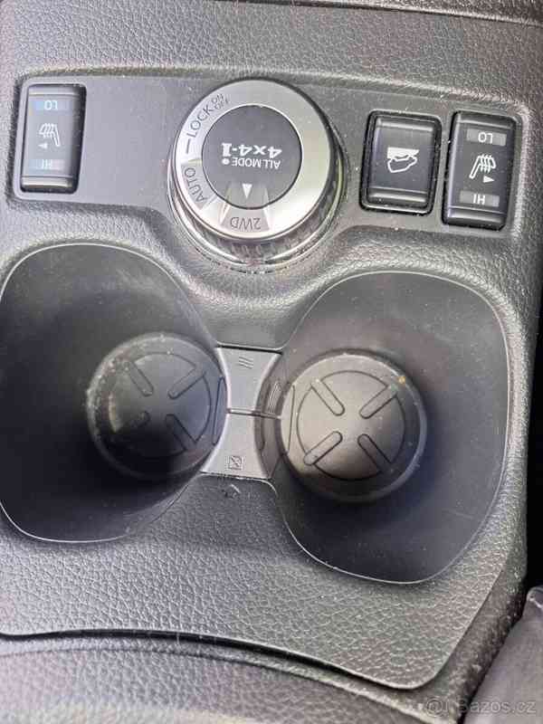 Nissan X-Trail 2,0   dCi 4x4 automat - foto 7