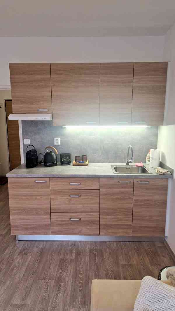 Nabízím pronájem bytu 1+kk v Luhačovicích - foto 9