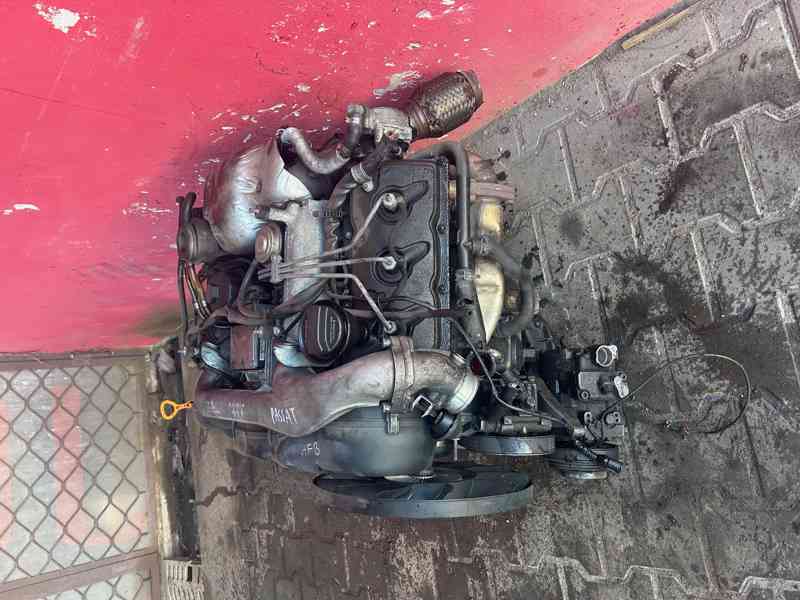 Motor 2,5TDI 6V 110 KW VW Passat typ AFB kompletní - foto 3