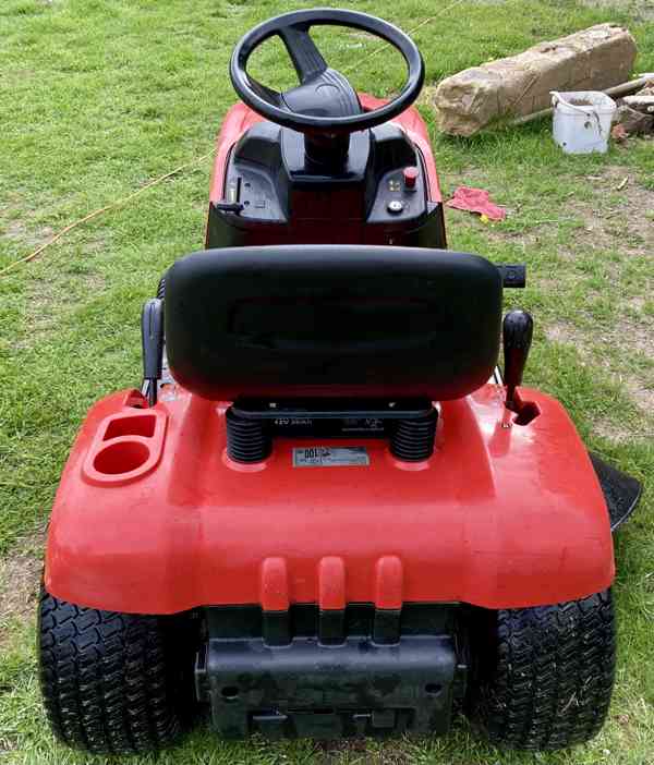 Zahradní traktor/traktůrek Mountfield TC 12,5/SD98 - foto 10