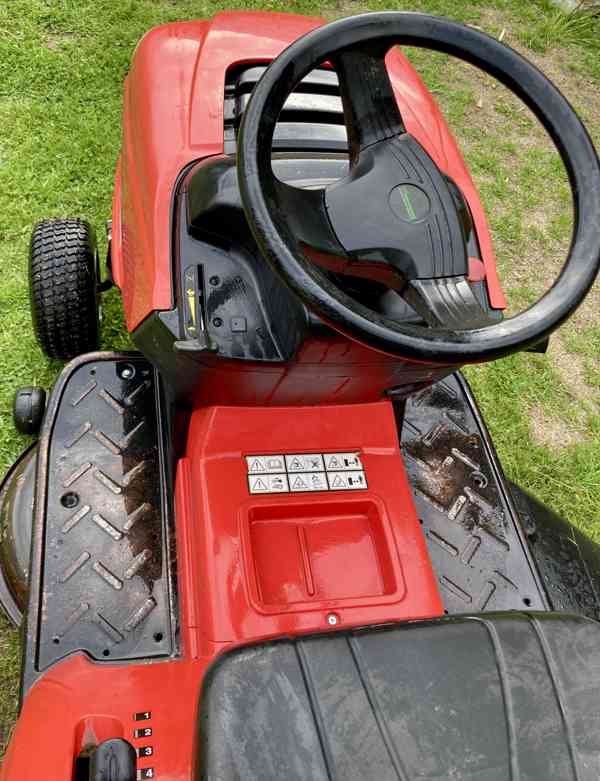 Zahradní traktor/traktůrek Mountfield TC 12,5/SD98 - foto 8