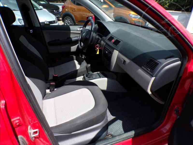 Škoda Fabia 1,2 12V N1 - foto 11