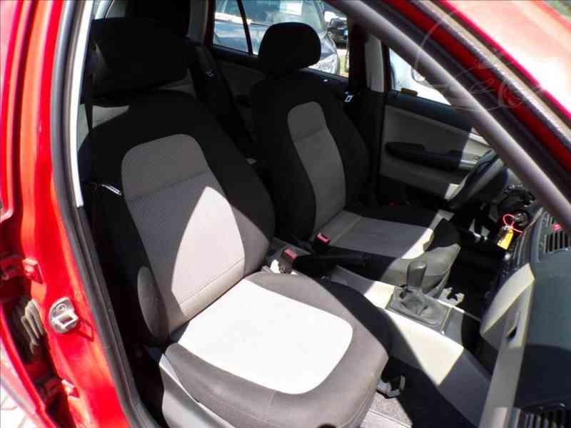Škoda Fabia 1,2 12V N1 - foto 12