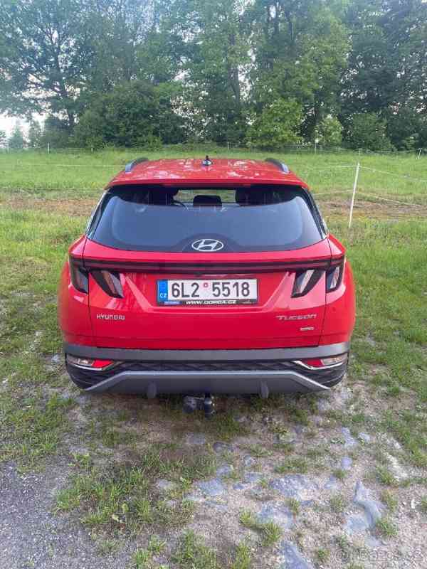 Hyundai Tucson 1.6T-GDI 110 kW 4x4, servis, tažné  - foto 8