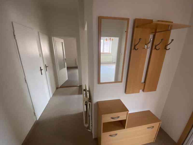 Pronájem světlého prostorného bytu 2+1 (60m2) - foto 7