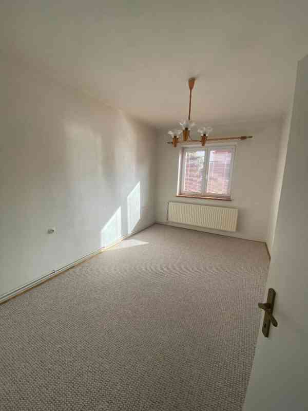 Pronájem světlého prostorného bytu 2+1 (60m2) - foto 4
