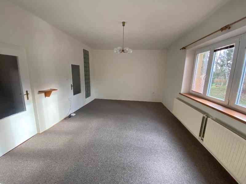 Pronájem světlého prostorného bytu 2+1 (60m2) - foto 2
