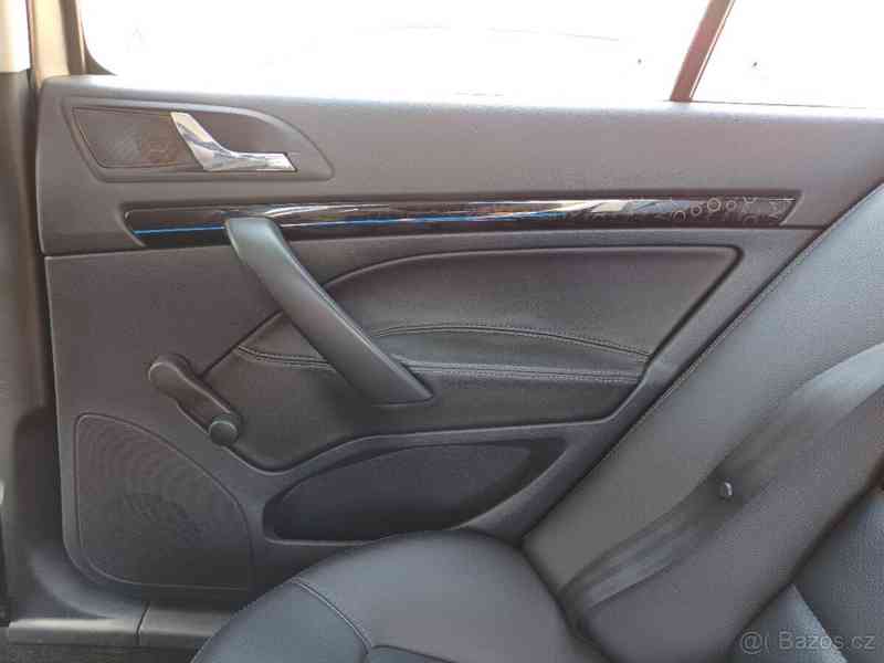 Škoda Octavia 1,9   II TDI - foto 15
