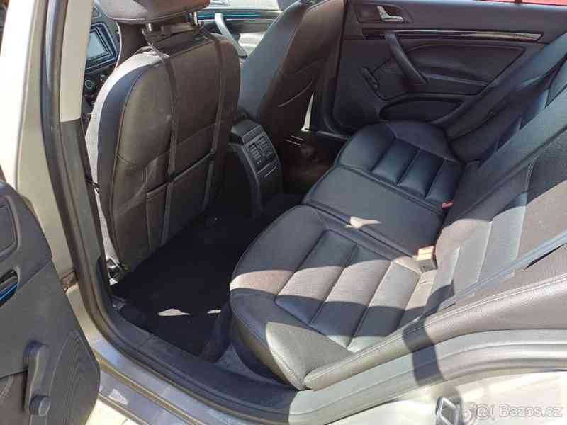 Škoda Octavia 1,9   II TDI - foto 8