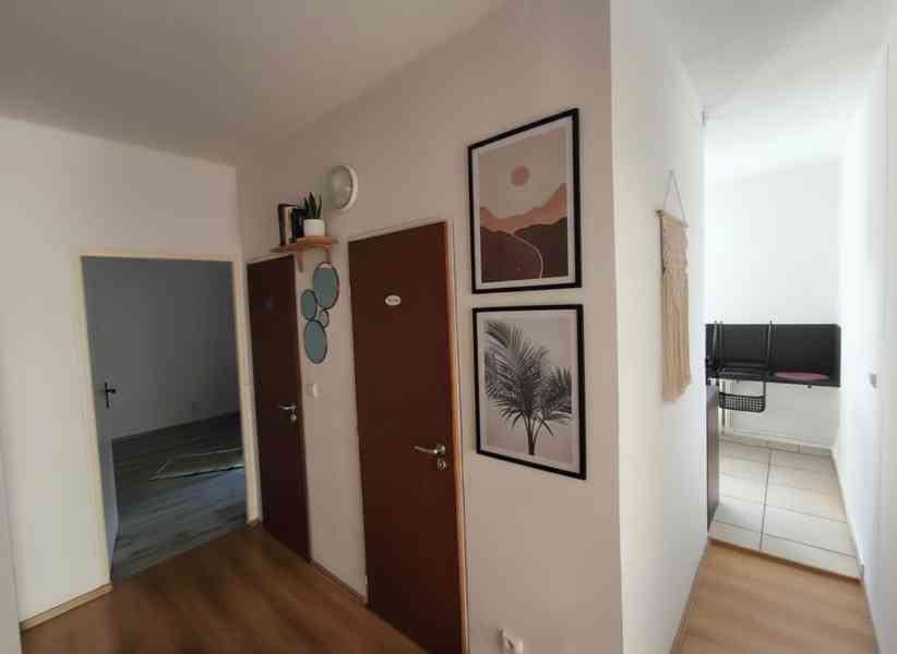 🏡 Pronájem bytu 2+1 – Ostrava-Poruba, ul. Karla Pokorného - foto 2