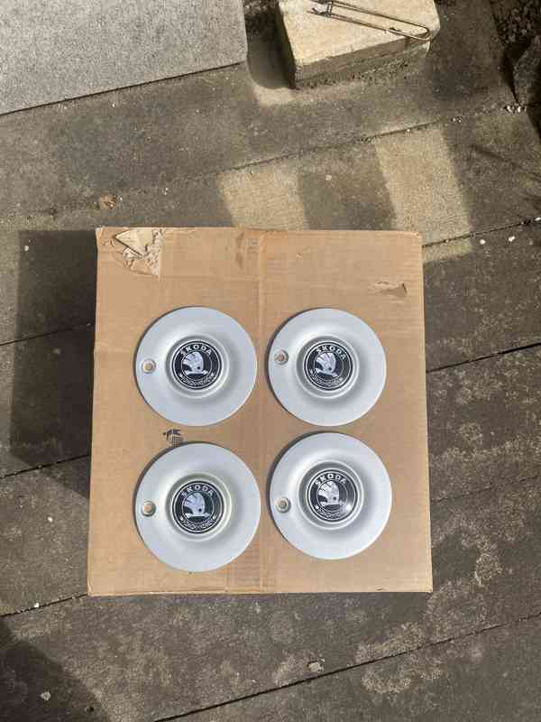 Pokličky na elektrony BORBET FELICIA 14" šesticípé - foto 2