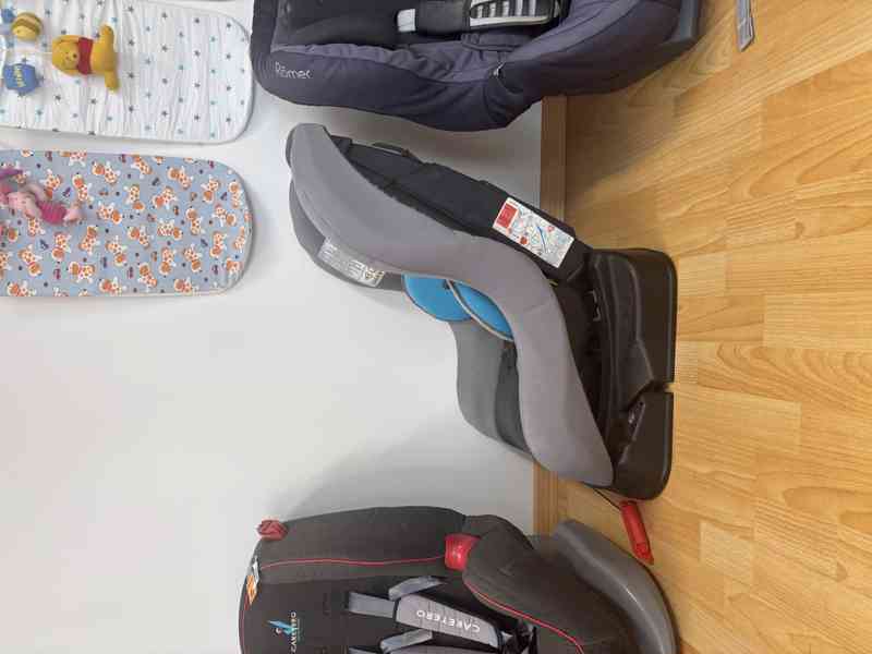 Autosedačka - foto 3