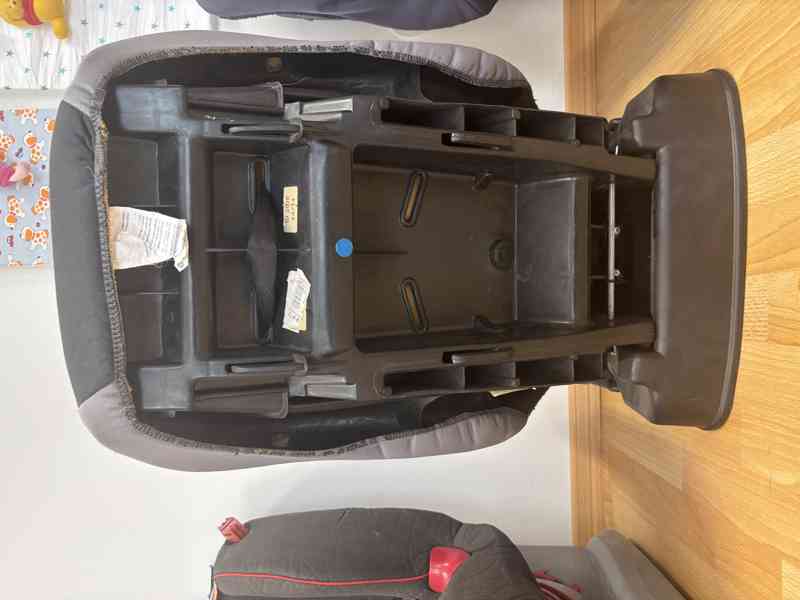 Autosedačka - foto 4