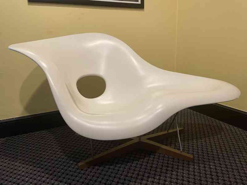 Židle Charles Ray Eames, Vitra C. 2005 Herman Miller - foto 1