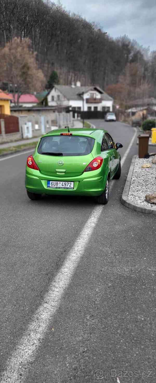 Opel Corsa Essentia 3DR 1.0 12V  - foto 9