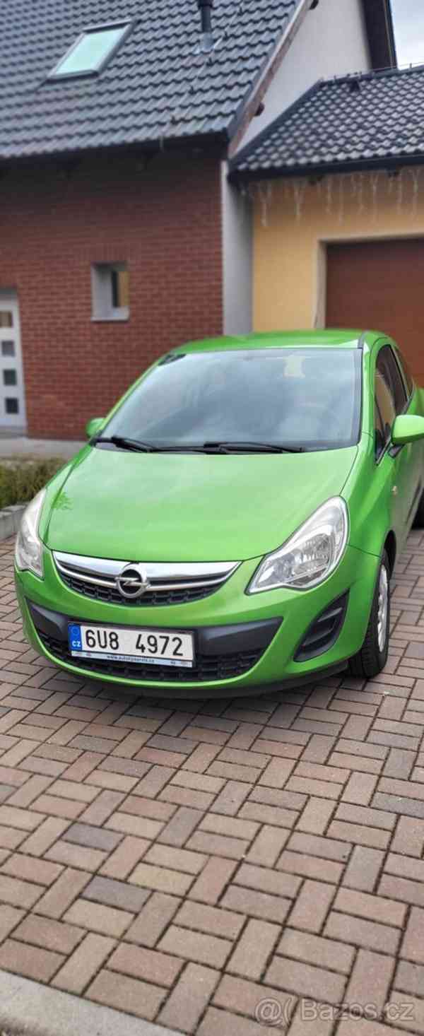 Opel Corsa Essentia 3DR 1.0 12V  - foto 1