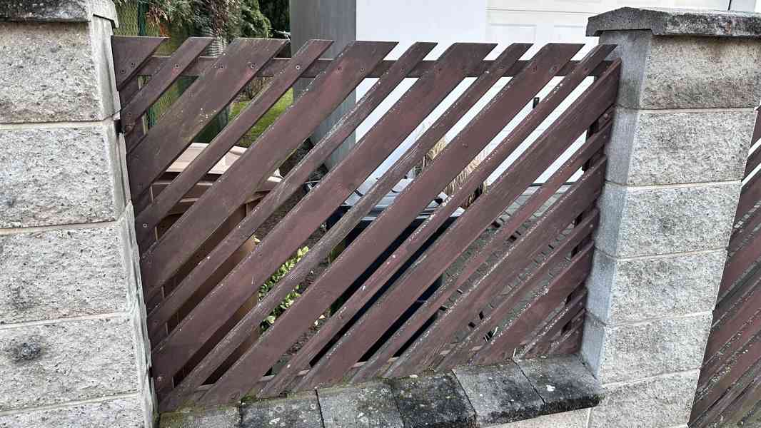 Plot, resp. plotová pole (jekl + dřevo) - foto 7