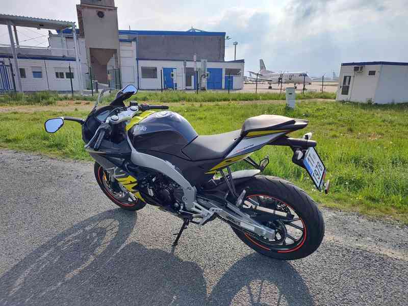 Aprilia RS 125 - foto 12