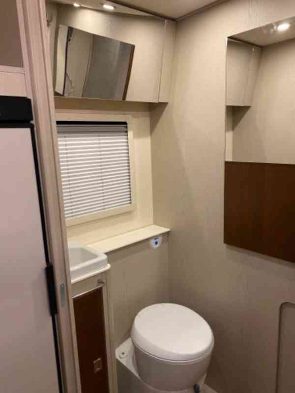 Obytný vůz RIMOR Seal 67 plus model 2021 - foto 2