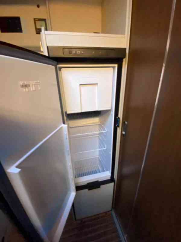 Obytný vůz RIMOR Seal 67 plus model 2021 - foto 27