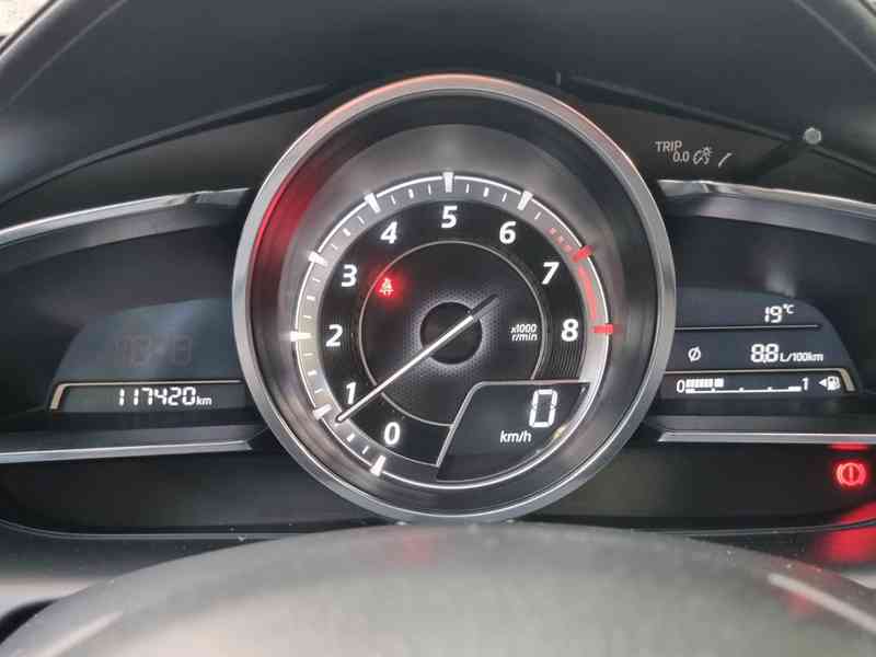 Mazda CX-3 2.0 SKYACTIV-G Sports-Line 4x4 benzín 110kw - foto 18