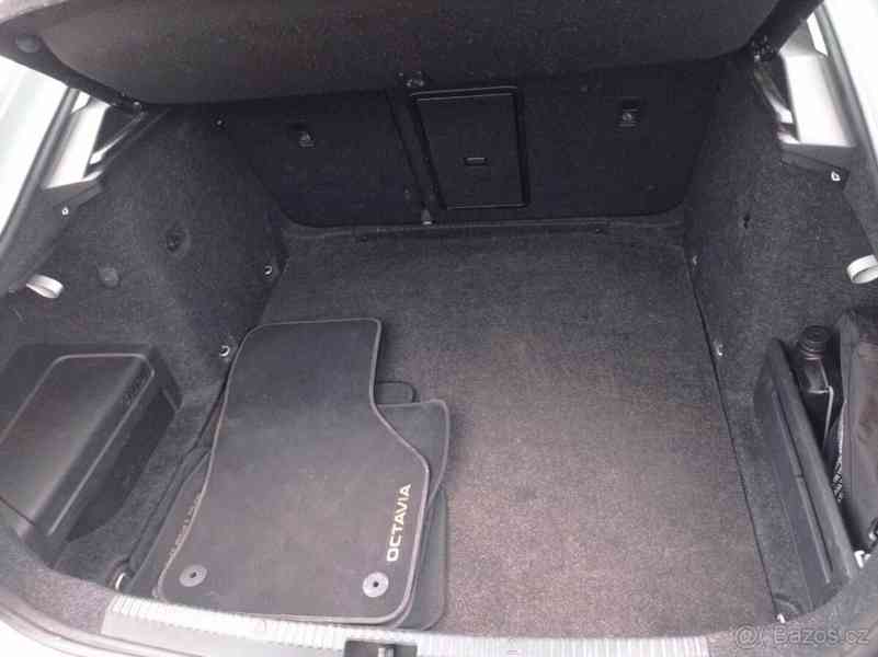 Škoda Octavia 2,0   110 kW DSG L&K rv 3/2019 - foto 16
