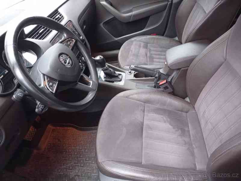 Škoda Octavia 2,0   110 kW DSG L&K rv 3/2019 - foto 26