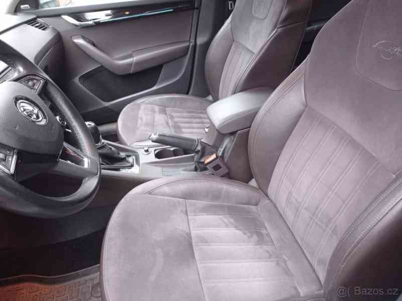Škoda Octavia 2,0   110 kW DSG L&K rv 3/2019 - foto 25