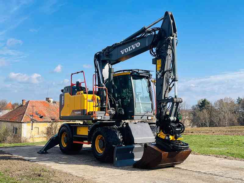 Kolové rypadlo Volvo EW160E (Možnost leasingu) - foto 6